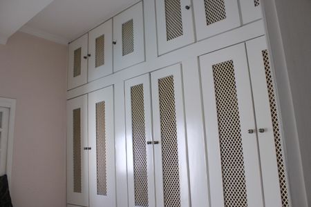 Casa à venda com 306m², 5 quartos e 3 vagasSuíte 1