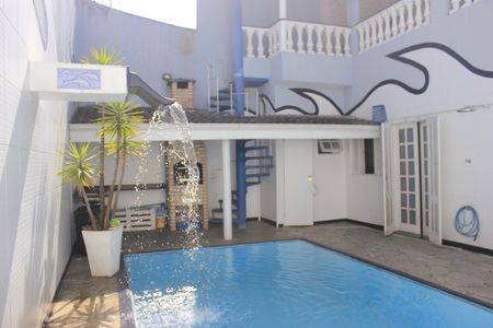 Casa à venda com 306m², 5 quartos e 3 vagasEspaço Gourmet com Piscina