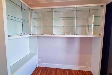 Apartamento à venda com 88m², 2 quartos e 2 vagas Apartamento à venda com 88m², 2 quartos e 2 vagasQuarto 1