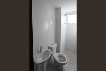 Apartamento à venda com 45m², 2 quartos e sem vaga Apartamento à venda com 45m², 2 quartos e sem vagaBanheiro