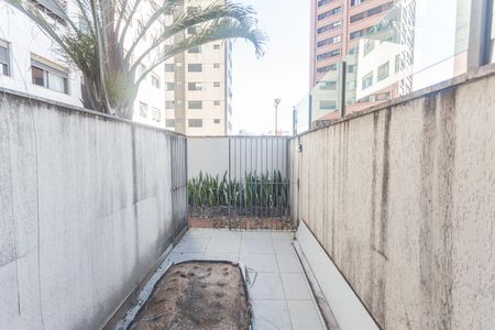 Apartamento à venda com 392m², 4 quartos e 5 vagas Apartamento à venda com 392m², 4 quartos e 5 vagasÁrea Privativa