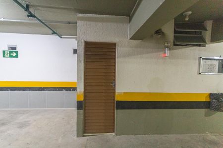 Apartamento à venda com 392m², 4 quartos e 5 vagas Apartamento à venda com 392m², 4 quartos e 5 vagasGaragem