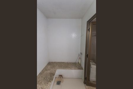 Apartamento à venda com 392m², 4 quartos e 5 vagas Apartamento à venda com 392m², 4 quartos e 5 vagasÁrea comum - Sauna