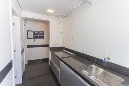 Apartamento à venda com 392m², 4 quartos e 5 vagas Apartamento à venda com 392m², 4 quartos e 5 vagasÁrea de Serviço