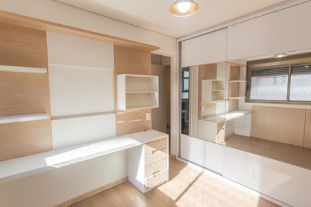 Apartamento à venda com 392m², 4 quartos e 5 vagas Apartamento à venda com 392m², 4 quartos e 5 vagasSuíte 2