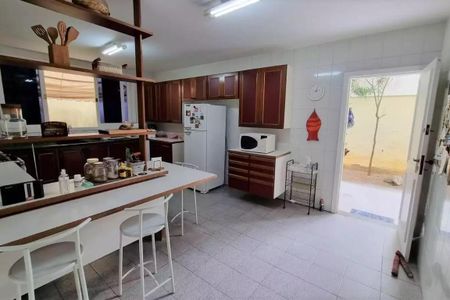 Casa à venda com 600m², 4 quartos e 3 vagas