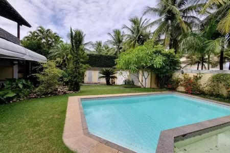 Casa à venda com 600m², 4 quartos e 3 vagas