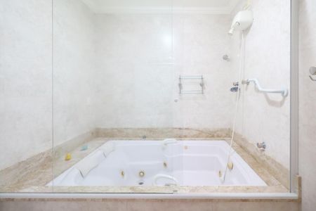 Apartamento à venda com 140m², 3 quartos e 1 vaga Apartamento à venda com 140m², 3 quartos e 1 vagaBanheiro - Piso Superior