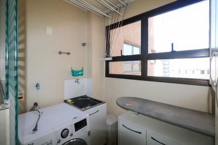 Apartamento à venda com 140m², 3 quartos e 1 vaga Apartamento à venda com 140m², 3 quartos e 1 vagaCozinha