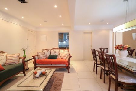 Apartamento à venda com 140m², 3 quartos e 1 vaga Apartamento à venda com 140m², 3 quartos e 1 vagaSala de Estar e Jantar