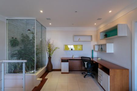 Apartamento à venda com 140m², 3 quartos e 1 vaga Apartamento à venda com 140m², 3 quartos e 1 vagaSala de TV - Piso Superior