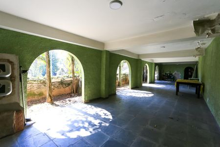 Casa à venda com 400m², 3 quartos e 4 vagas Casa à venda com 400m², 3 quartos e 4 vagasÁrea comum Sala de Jogos