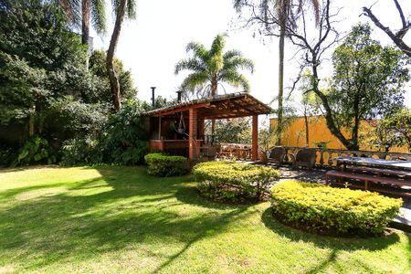 Casa à venda com 400m², 3 quartos e 4 vagas Casa à venda com 400m², 3 quartos e 4 vagasJardim