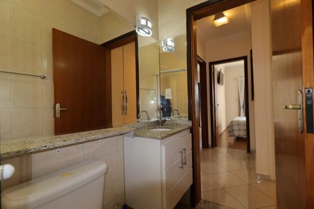 Apartamento para alugar com 120m², 3 quartos e 2 vagasBanheiro Social