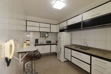 Apartamento para alugar com 120m², 3 quartos e 2 vagasCozinha