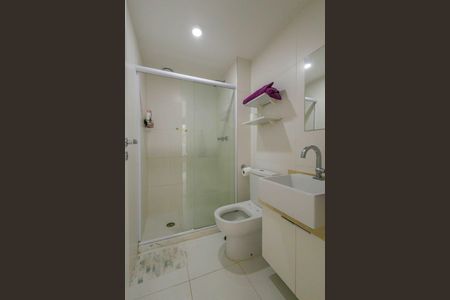 Apartamento à venda com 78m², 3 quartos e 1 vaga Apartamento à venda com 78m², 3 quartos e 1 vagaBanheiro da Suíte