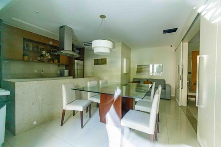 Apartamento à venda com 78m², 3 quartos e 1 vaga Apartamento à venda com 78m², 3 quartos e 1 vagaÁrea Comum Espaço Gourmet