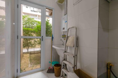 Apartamento à venda com 78m², 3 quartos e 1 vaga Apartamento à venda com 78m², 3 quartos e 1 vagaÁrea de Serviço