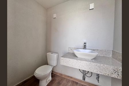 Apartamento à venda com 475m², 5 quartos e 2 vagas Apartamento à venda com 475m², 5 quartos e 2 vagasÁrea externa - Lavabo