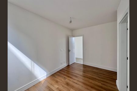 Apartamento à venda com 475m², 5 quartos e 2 vagas Apartamento à venda com 475m², 5 quartos e 2 vagasSuíte 3