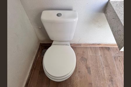 Apartamento à venda com 475m², 5 quartos e 2 vagas Apartamento à venda com 475m², 5 quartos e 2 vagasÁrea externa - Lavabo