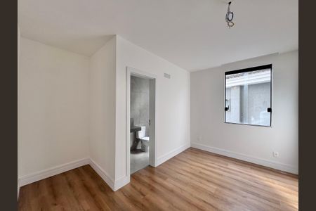 Apartamento à venda com 475m², 5 quartos e 2 vagas Apartamento à venda com 475m², 5 quartos e 2 vagasSuíte 3