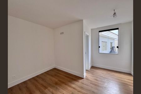 Apartamento à venda com 475m², 5 quartos e 2 vagas Apartamento à venda com 475m², 5 quartos e 2 vagasSuíte 4