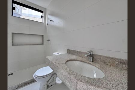 Apartamento à venda com 475m², 5 quartos e 2 vagas Apartamento à venda com 475m², 5 quartos e 2 vagasBanheiro de Serviço