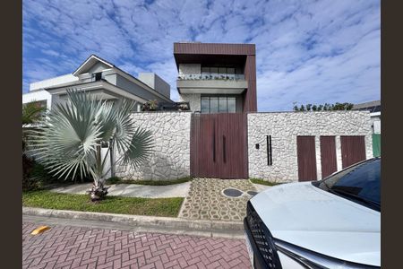 Apartamento à venda com 475m², 5 quartos e 2 vagas Apartamento à venda com 475m², 5 quartos e 2 vagasFachada