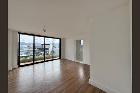 Apartamento à venda com 475m², 5 quartos e 2 vagas Apartamento à venda com 475m², 5 quartos e 2 vagasSuíte 1