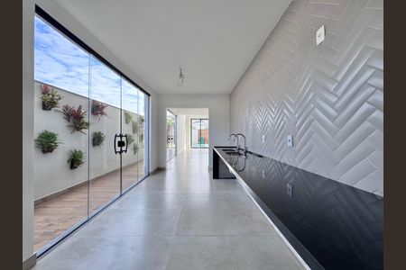 Apartamento à venda com 475m², 5 quartos e 2 vagas Apartamento à venda com 475m², 5 quartos e 2 vagasCozinha