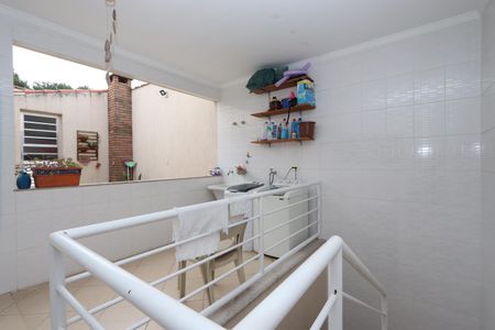 Casa à venda com 140m², 2 quartos e 8 vagasÁrea de Serviço