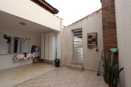 Casa à venda com 140m², 2 quartos e 8 vagasÁrea de Serviço