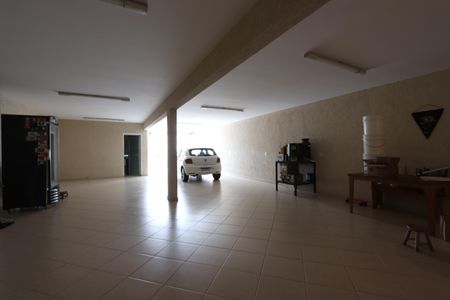 Casa à venda com 140m², 2 quartos e 8 vagasGaragem