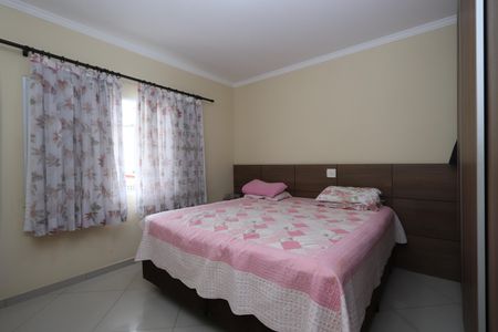 Casa à venda com 140m², 2 quartos e 8 vagasQuarto 1