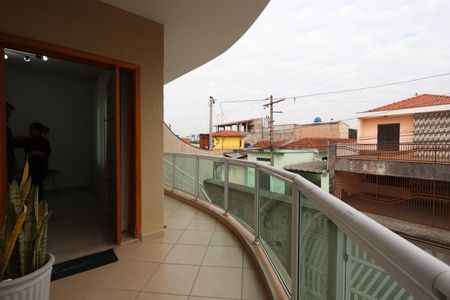 Casa à venda com 140m², 2 quartos e 8 vagasVaranda da entrada