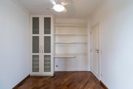 Apartamento à venda com 160m², 3 quartos e 4 vagasQuarto
