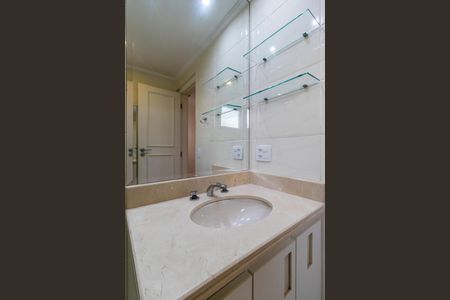 Apartamento à venda com 160m², 3 quartos e 4 vagasBanheiro