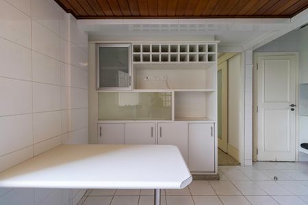 Apartamento à venda com 160m², 3 quartos e 4 vagasCozinha