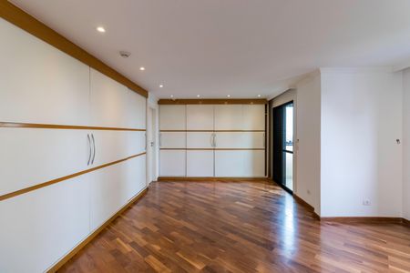 Apartamento à venda com 160m², 3 quartos e 4 vagasQuarto 2