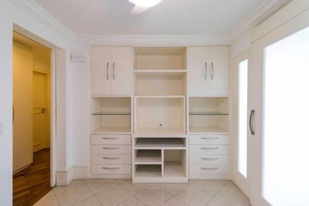 Apartamento à venda com 160m², 3 quartos e 4 vagasSala