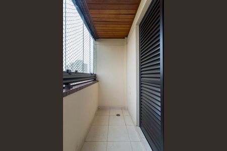 Apartamento à venda com 160m², 3 quartos e 4 vagasvaranda