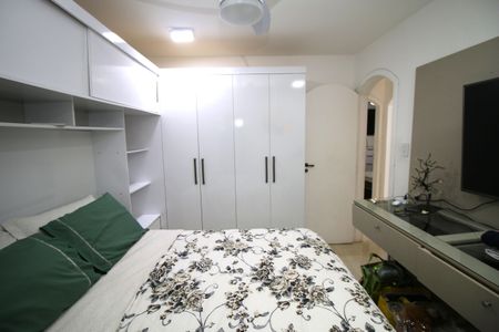 Casa à venda com 230m², 6 quartos e 5 vagasSuíte 3