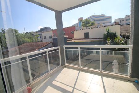 Casa à venda com 230m², 6 quartos e 5 vagasVaranda da Suíte 1