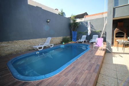Casa à venda com 230m², 6 quartos e 5 vagasPiscina