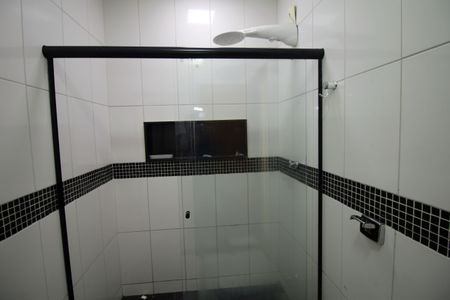 Casa à venda com 230m², 6 quartos e 5 vagasBanheiro 1