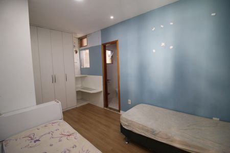 Casa à venda com 230m², 6 quartos e 5 vagasSuíte 2