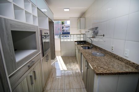 Casa à venda com 230m², 6 quartos e 5 vagasCozinha