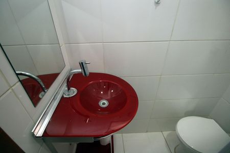 Casa à venda com 230m², 6 quartos e 5 vagasBanheiro da Suíte 2