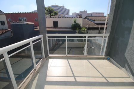 Casa à venda com 230m², 6 quartos e 5 vagasVaranda da Suíte 1